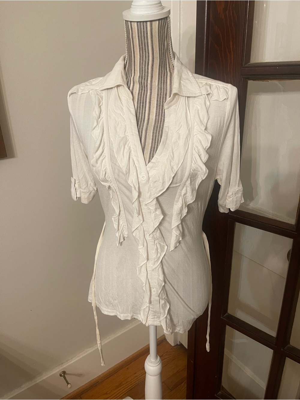 Sundance White Ruffle-Front Short Sleeve T Shirt Top